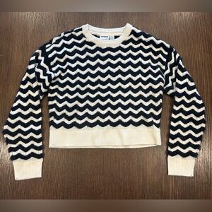 Noisy may Chevron Crewneck Sweater in Black & Cream